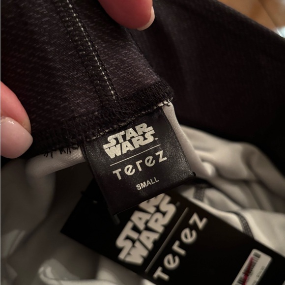 TEREZ•Disney Darth Vader Star Wars leggings small NWT - Picture 4 of 4
